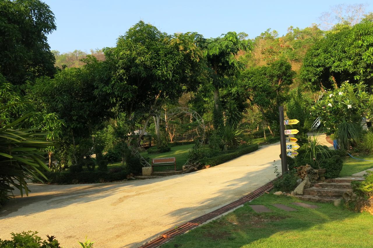 Suriyan Villa Kanchanaburi Dış mekan fotoğraf